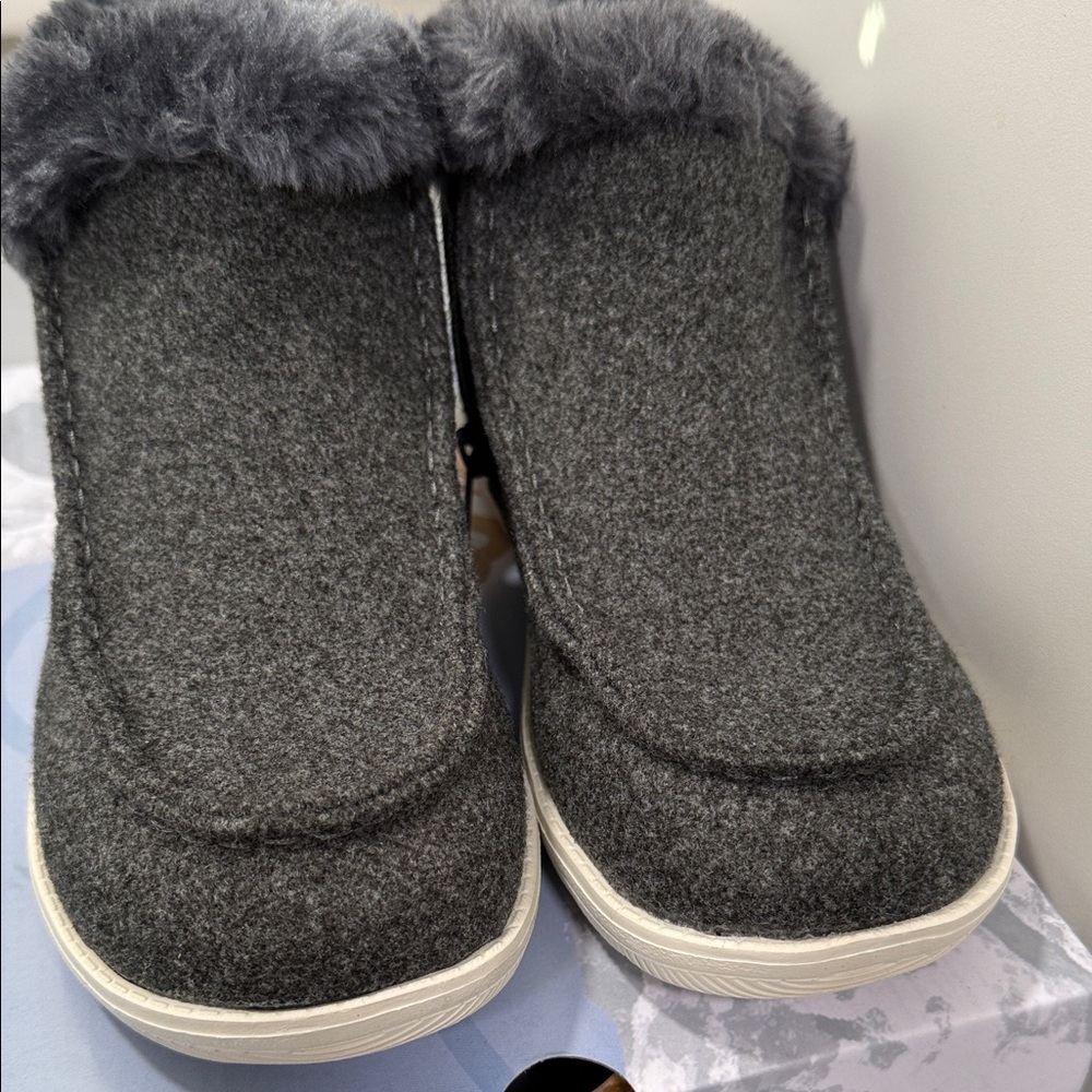 Makalu California brand women's faux fur-lined ankle boots size 7 - Picture 7 of 8
